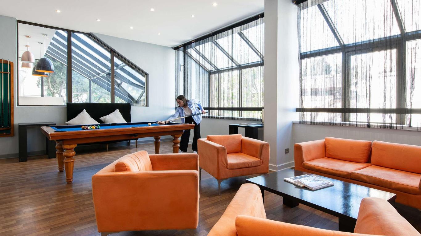 ميركيور أرل سنتر أرينيس