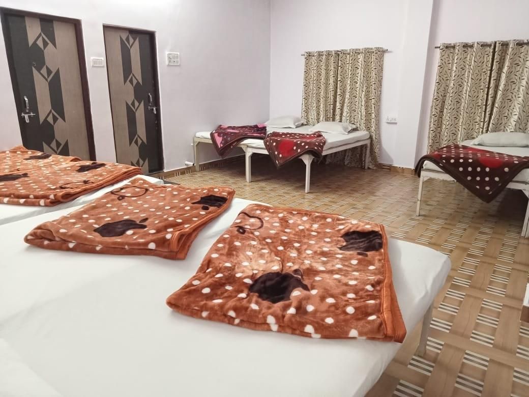 Chunmun Cottage - Pachmarhi - Bedroom