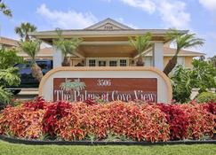 Palms at Cove View 1324 - Summer Daze - Galveston - Building