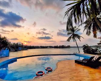 Paradise Lagoon - Udupi - Pool