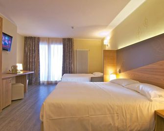 Harmony Suite Hotel - Selvino - Bedroom