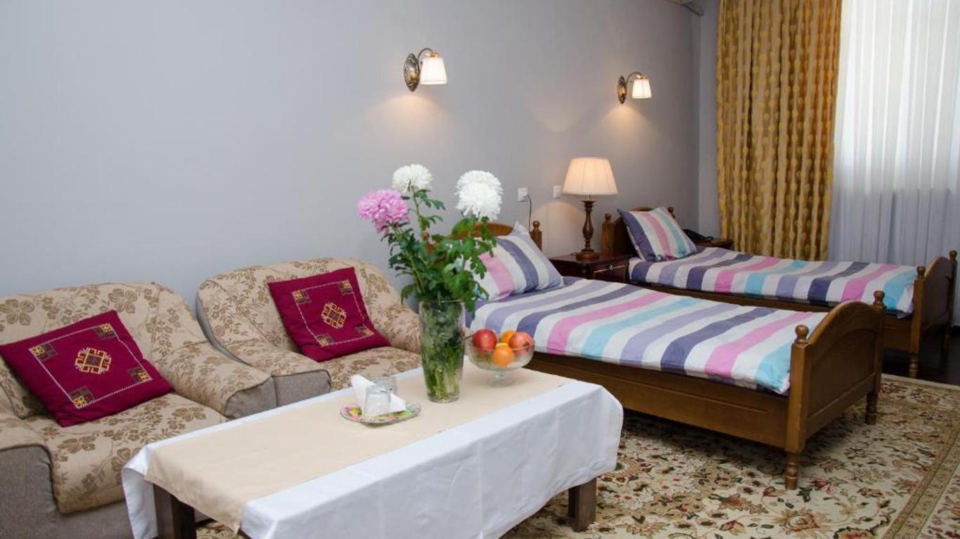 Jipek Joli Inn