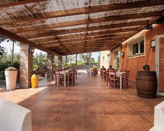 Agriturismo Corte Benedetto - Capannori - Patio
