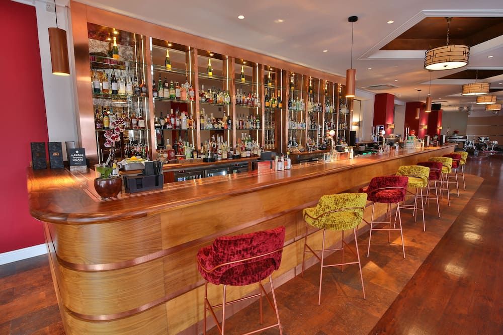 Royal Exeter Hotel - בורנמאות' - בר