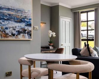 Mill Court Escape & Swimming Pool - Dunblane