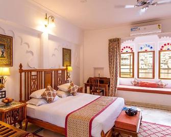 Hotel Amet Haveli - Udaipur - Bedroom