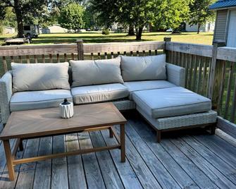 Choo Choo Inn - Elkhart - Patio