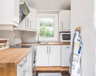 4 Bedroom Gorgeous Home In Boxholm - Tranås