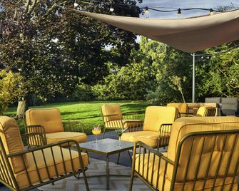 Novotel Roissy Saint-Witz - Saint-Witz - Patio