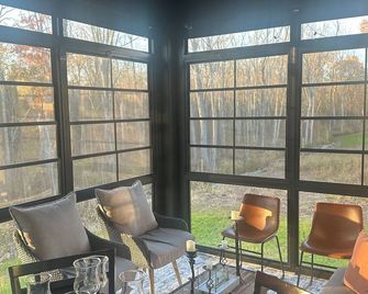 Modern 3br New Build Available for Travelers Championship Golf Tournament!! - Cromwell - Balkon