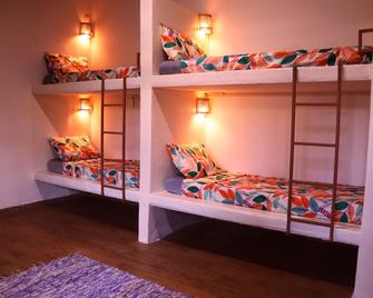 Santo Hostel - Porto Seguro - Bedroom