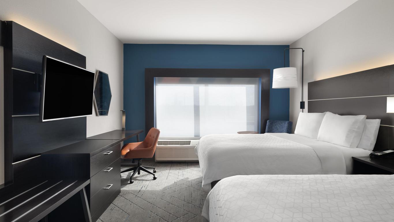 Holiday Inn Express & Suites West Memphis
