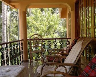 Ganesh House Ayurveda Homestay - Kovalam - Balcony