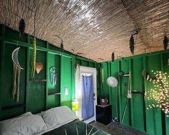 Explorers Hale Near Worlds Most Active Volcano! - Mountain View - Bedroom