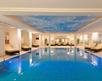 Maritim Hotel Dresden - Dresden - Pool