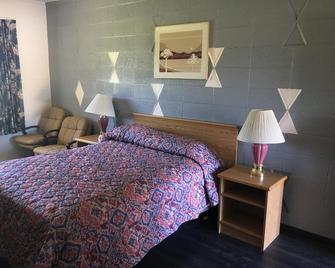 Budget Inn Motel - Woodburn - Bedroom
