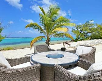 The No Problem at Cottages - East End - Binnenhof