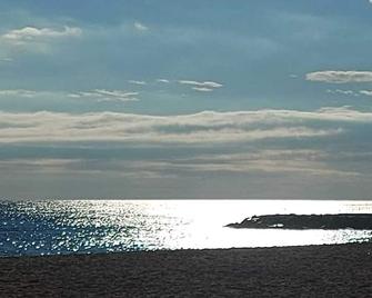Stunning apartment at beach - Caldes d'Estrac - Beach