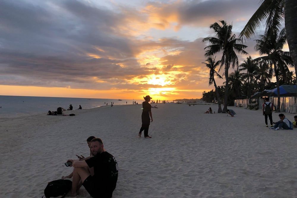 هويوهوي فيلاز