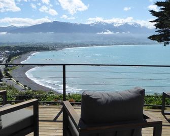 Apartment on the Cliff Top - Kaikoura - Balkon