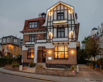 Hotel Bonne Auberge (Adults Only) - De Haan - Edificio