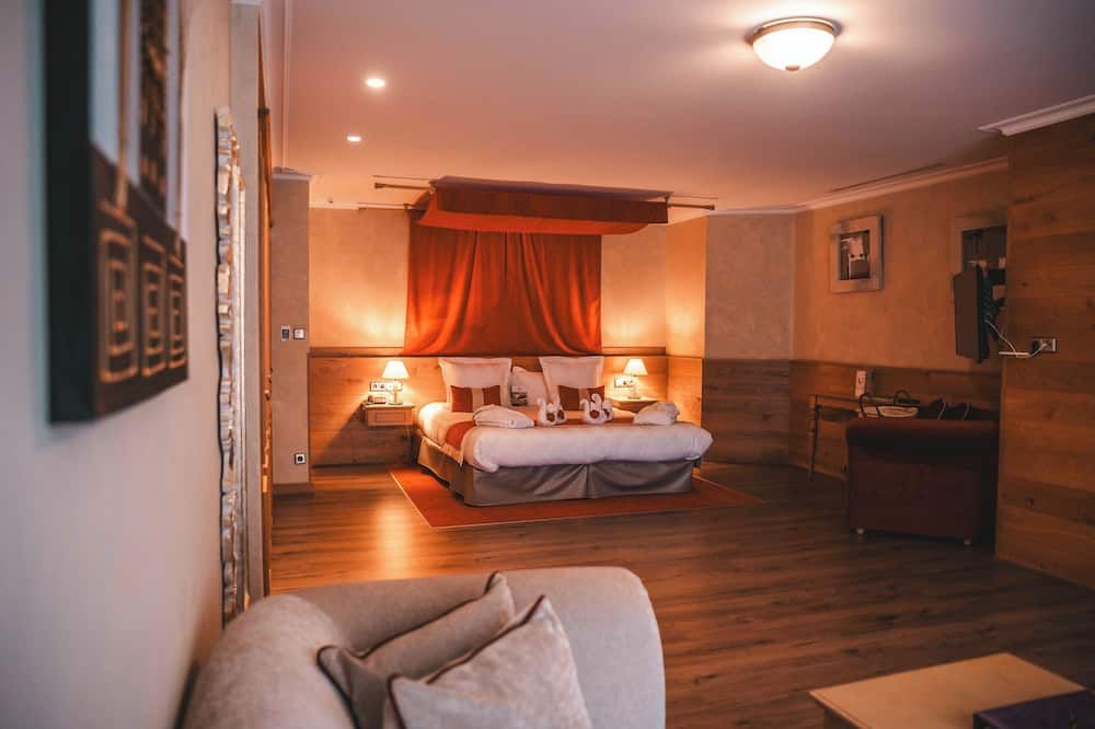 أوتل آند سبا ليه فيوليت