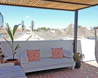 Calcada Guesthouse - Tavira - Balcón