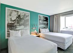 Home Inn Express - Medicine Hat - Медисин-Хет - Спальня