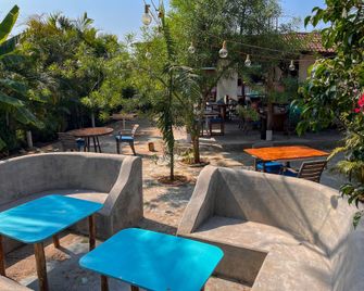 Home in Anjuna by Arzu Homes - Anjuna - Patio