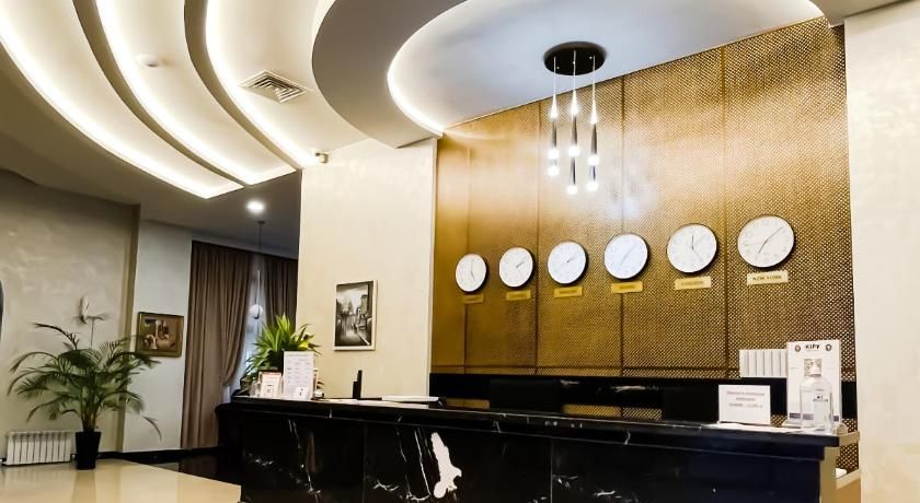 East Palace Hotel thumbnail 2