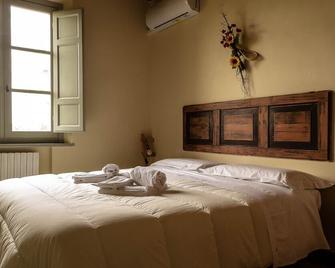 Agriturismo L'olmo - San Gimignano - Bedroom