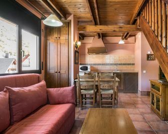 El Refugio de Aran Vielha Aparthotel - Viella