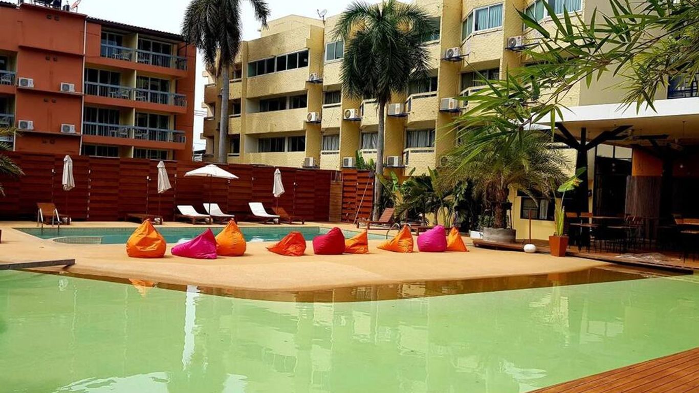 Walking Street Hostel