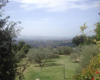 Chalet di Charme - Massa martana - Vista del exterior