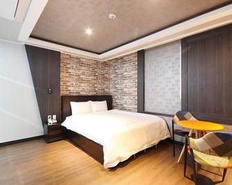King Motel - Jinju - Habitación