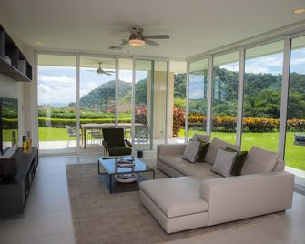 Los Suenos Resort Montecielo 3E - Herradura - Living room