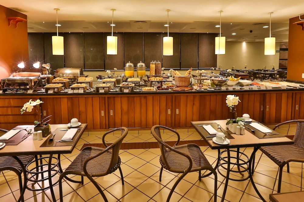 بوربون كونفينشن هوتل سانتوس - سانتوس - مطعم