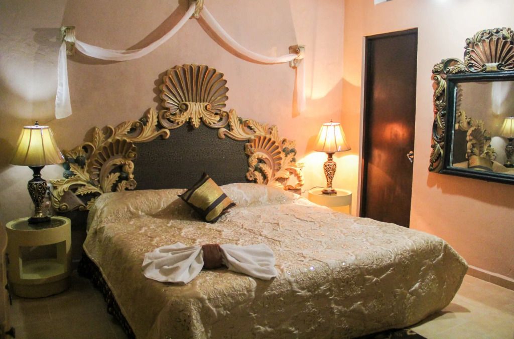 هوتل بالاثيو كانتون - فالادوليد (مكسيكو) - غرفة نوم