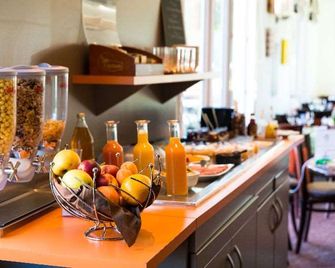 Brit Hotel Nantes St Herblain Le Kerann - Saint-Herblain - Buffet