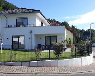 die Fewo im Herzen der Pfalz - Hauenstein - Будівля
