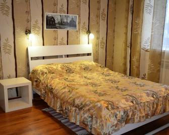 Guest house on Malyshevskaya 109 - Nizhny Novgorod - Bedroom