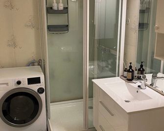 Big central house with a view, free parking(E31) - Narvik