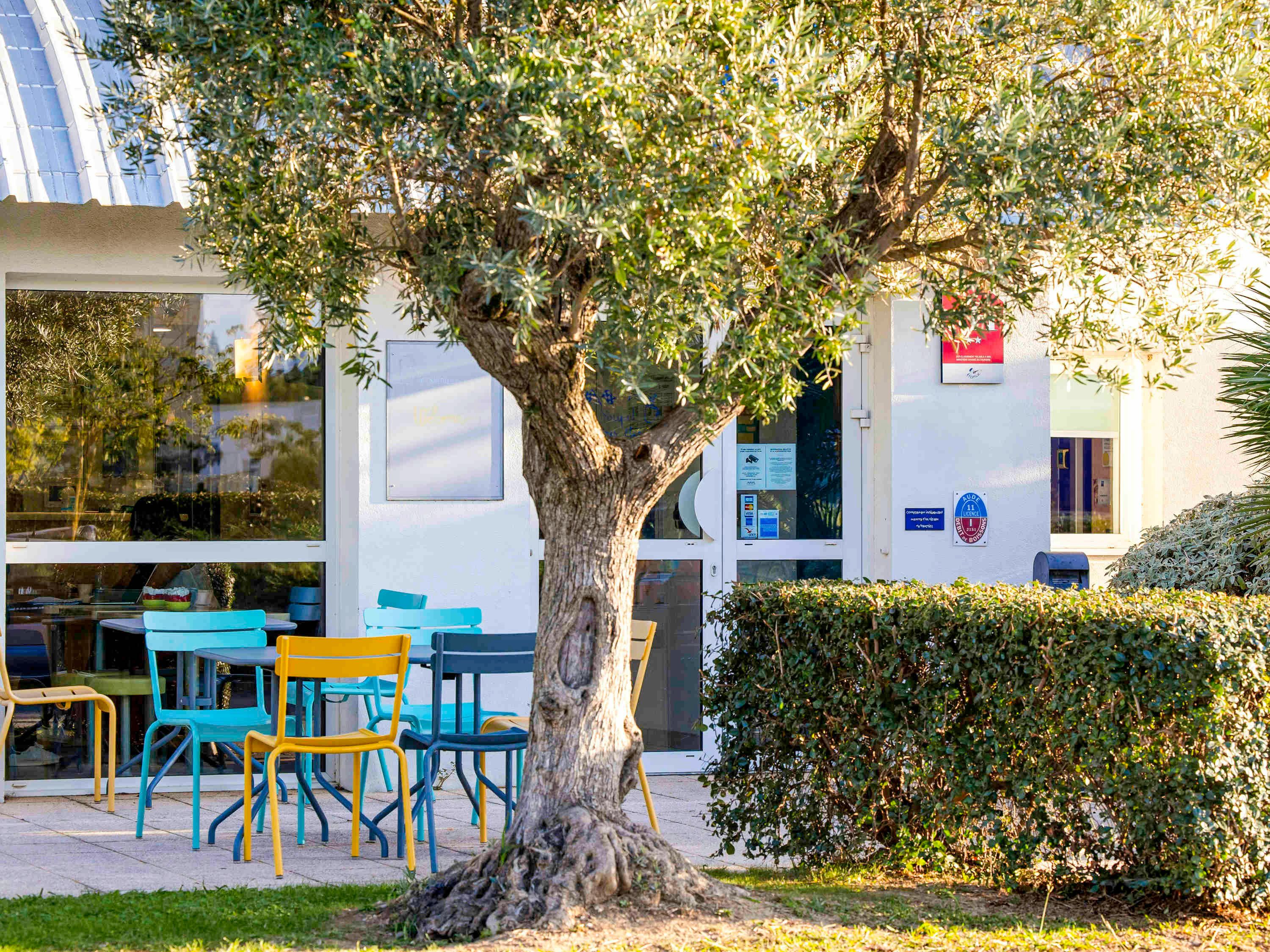 إيبيس بدجيت كارساون إيروبورت