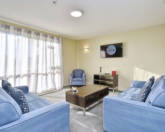 The Riverstone - Rangiora - Вітальня