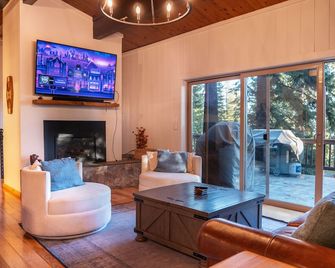 Bear Lodge - Tahoe City - Obývací pokoj