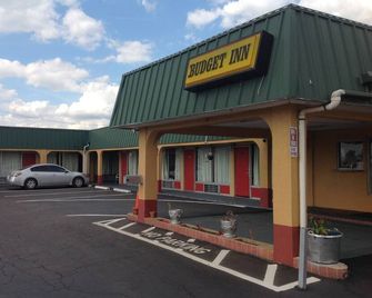 Budget Inn - McDonough - Toà nhà