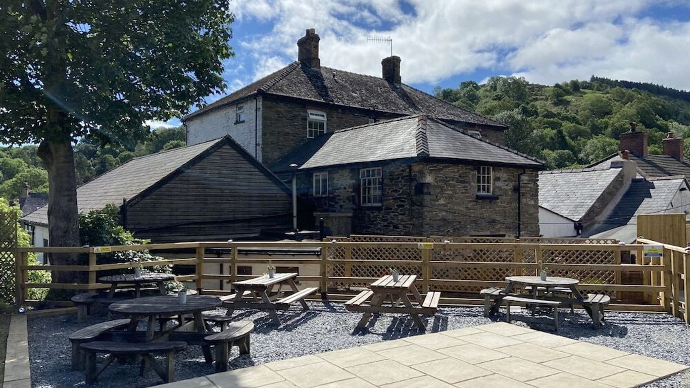 OYO Glyn Valley Hotel