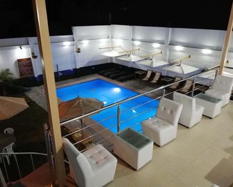 Hotel Santa Maria - Ica - Piscina