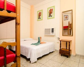 Casa klensy y danny - Havana - Bedroom