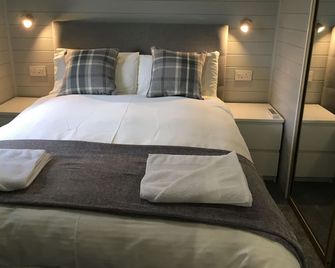 Lomond Retreat - Luxury Log Cabin at Loch Lomond - Sleeps 4 - 阿羅柴爾 - 臥室